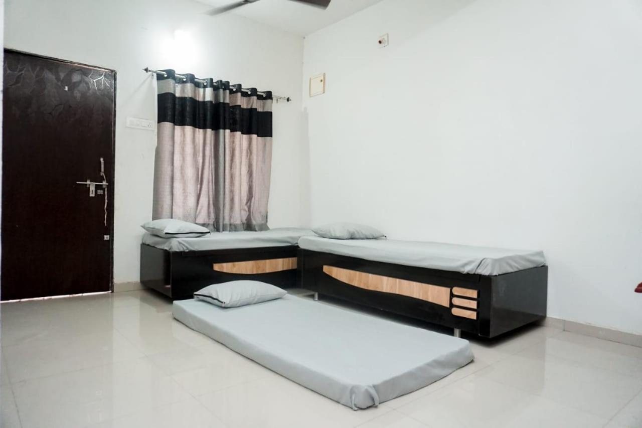 Mahadev Premium Homestay Garudeshwar Esterno foto