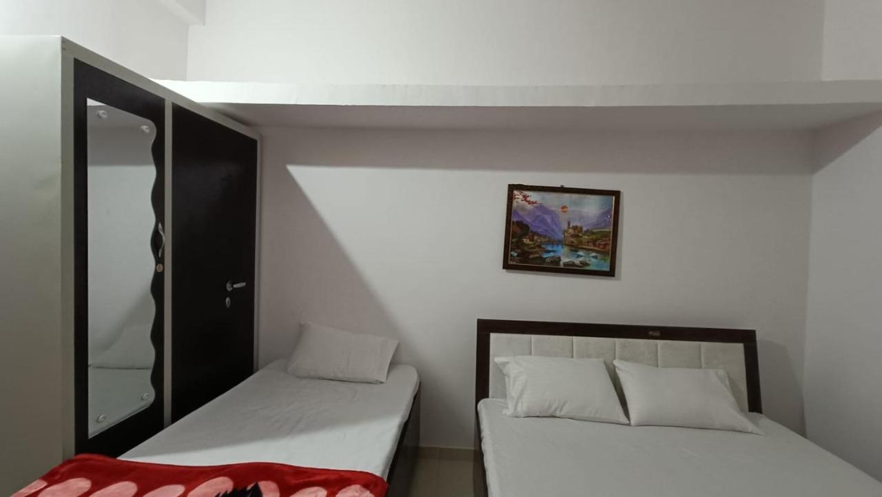 Mahadev Premium Homestay Garudeshwar Esterno foto